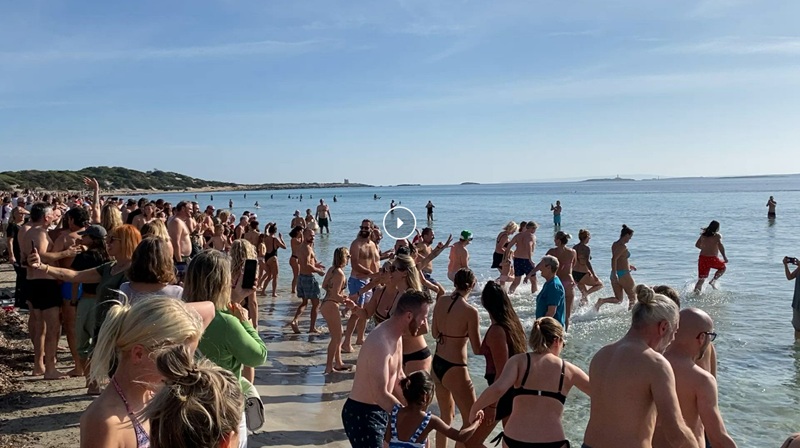 Anschwimmen am Salinas Ibiza Neujahr 2023