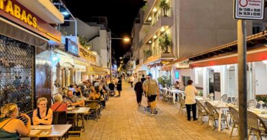 Fressgasse in Santa Eulalia