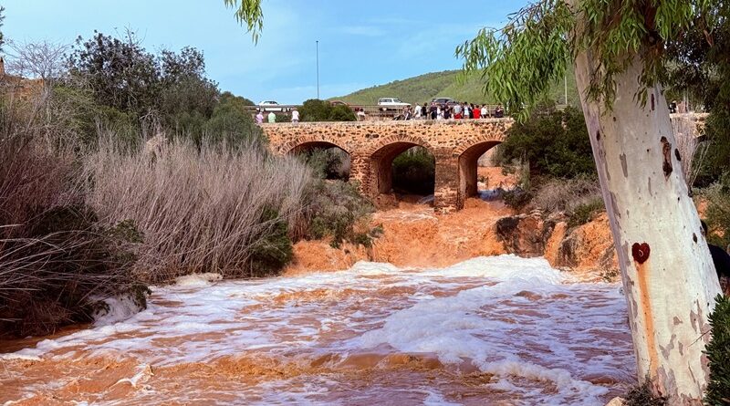 Der Fluss von Santa Eulalia wird zum reißenden Strom